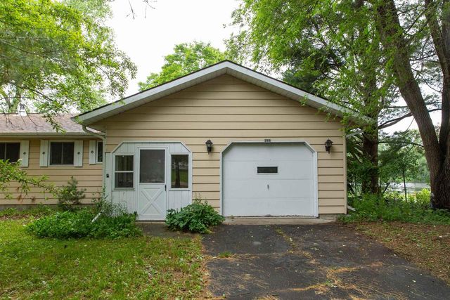 266 County Rd EE, Oxford, WI 53952