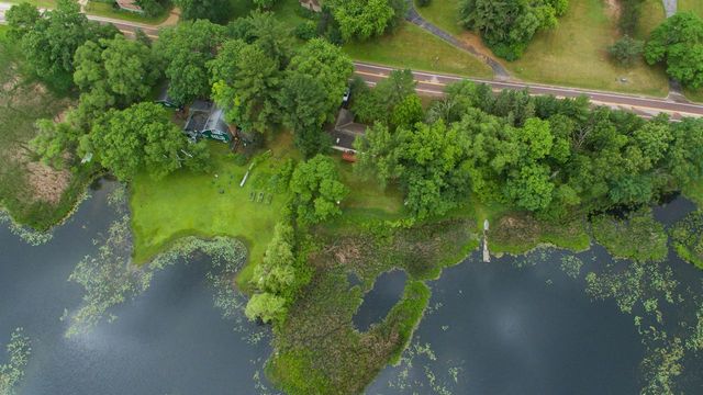 266 County Rd EE, Oxford, WI 53952
