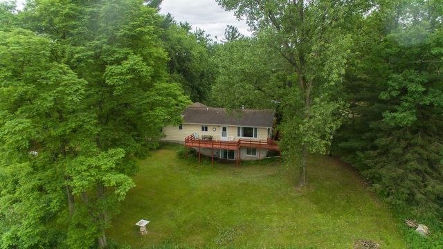 266 County Rd EE, Oxford, WI 53952
