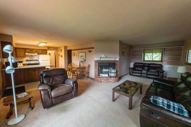 266 County Rd EE, Oxford, WI 53952