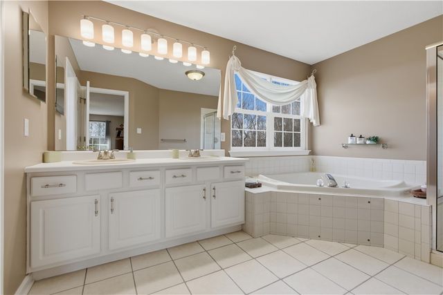 103 Woodcrest Pl, Peters Twp, PA 15367