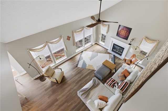 103 Woodcrest Pl, Peters Twp, PA 15367