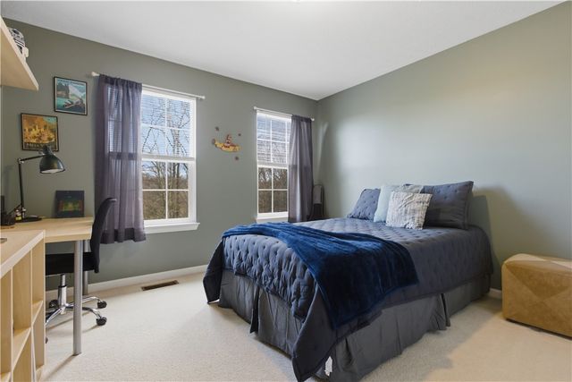 103 Woodcrest Pl, Peters Twp, PA 15367