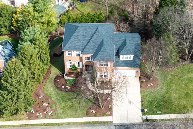 103 Woodcrest Pl, Peters Twp, PA 15367