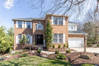 103 Woodcrest Pl, Peters Twp, PA 15367