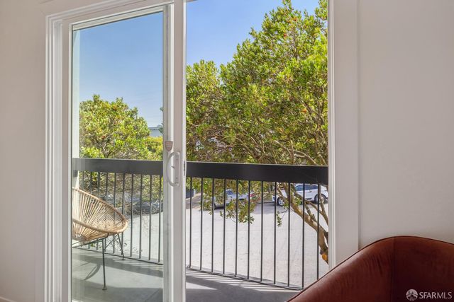 324 Noriega Street, San Francisco, CA 94122