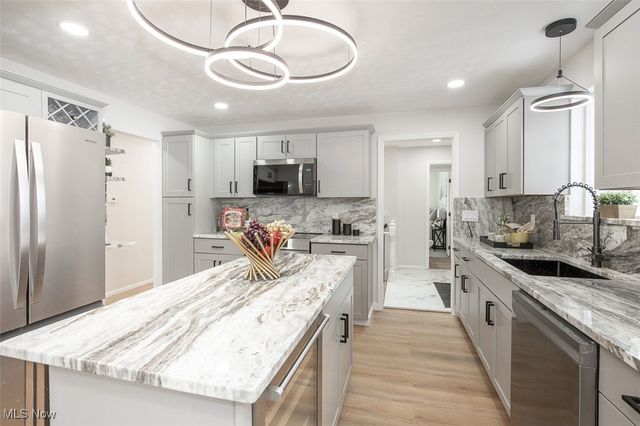 706 Archer Road, Bedford, OH 44146