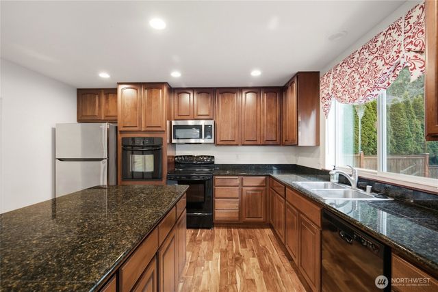 20122 194th Avenue E, Orting, WA 98360
