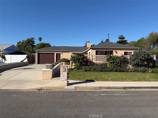 934 Governor, Costa Mesa, CA 92627