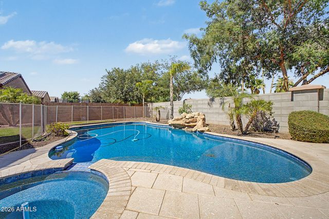 1681 S SUNSET Drive, Chandler, AZ 85286