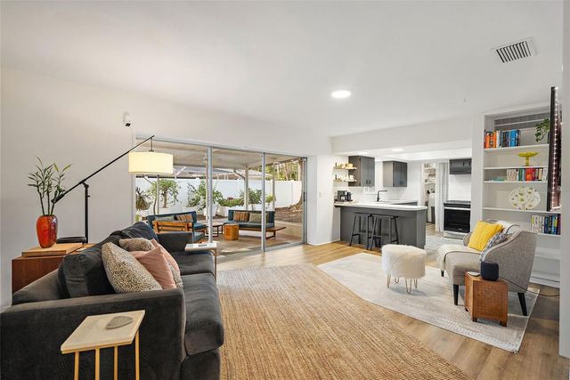 1400 88TH AVENUE N, St Petersburg, FL 33702