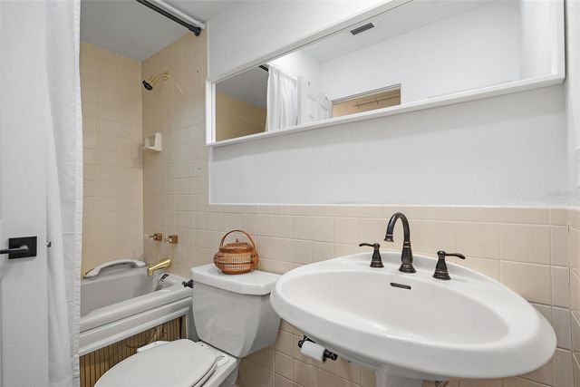 1400 88TH AVENUE N, St Petersburg, FL 33702