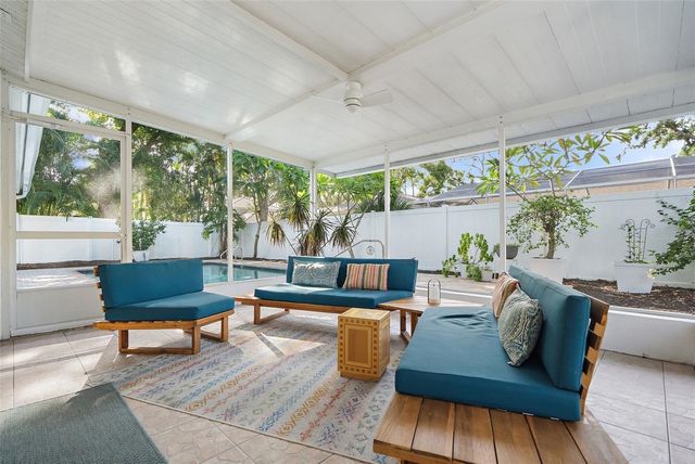 1400 88TH AVENUE N, St Petersburg, FL 33702