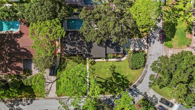 1400 88TH AVENUE N, St Petersburg, FL 33702