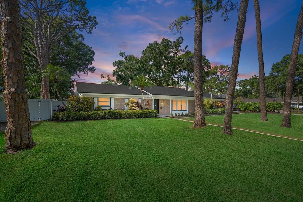 1400 88TH AVENUE N, St Petersburg, FL 33702