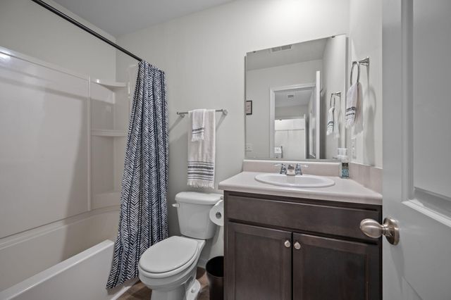 685 Hilchot Drive, Summerville, SC 29486