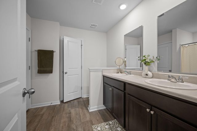 685 Hilchot Drive, Summerville, SC 29486