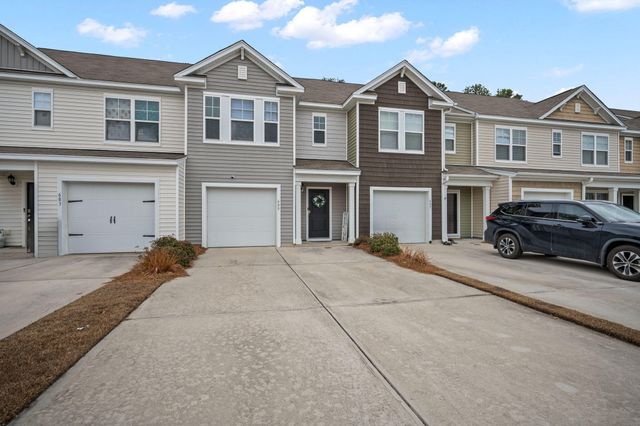685 Hilchot Drive, Summerville, SC 29486