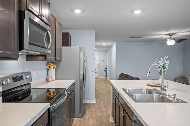 685 Hilchot Drive, Summerville, SC 29486