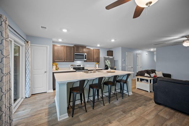 685 Hilchot Drive, Summerville, SC 29486