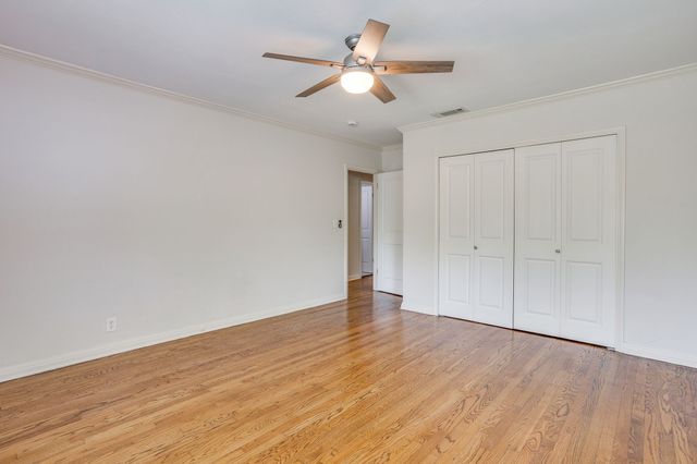 6463 Lindell Avenue, Fort Worth, TX 76116