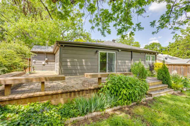 6463 Lindell Avenue, Fort Worth, TX 76116