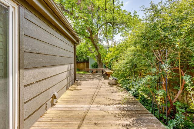 6463 Lindell Avenue, Fort Worth, TX 76116