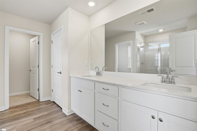 905 Kitson Court, Enoree, SC 29335