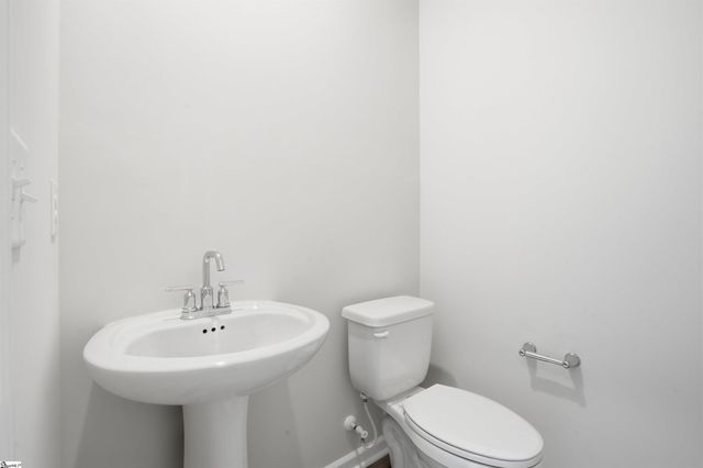 905 Kitson Court, Enoree, SC 29335