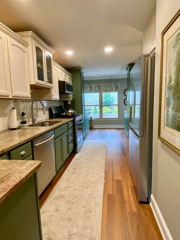 719 Pinecrest Drive, Huntington, WV 25705