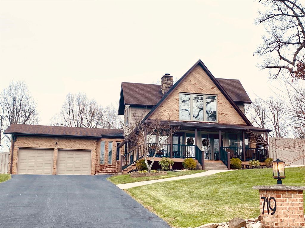 719 Pinecrest Drive, Huntington, WV 25705