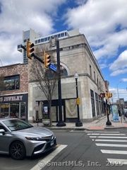 986 Main Street, Bridgeport, CT 06604