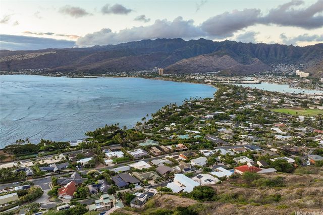 243 Poipu Drive, Honolulu, HI 96825