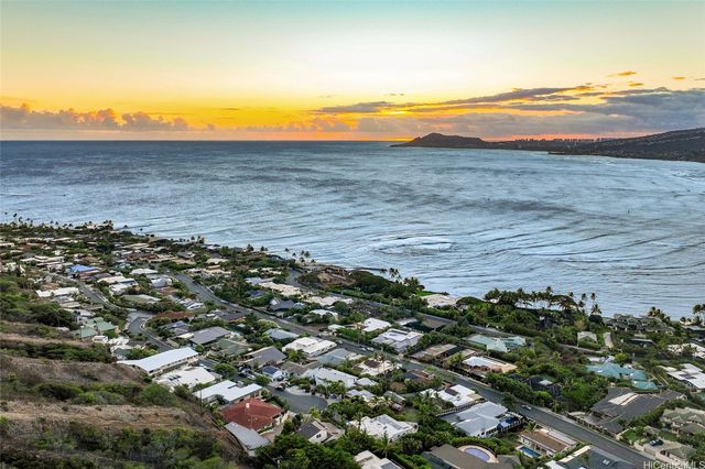 243 Poipu Drive, Honolulu, HI 96825