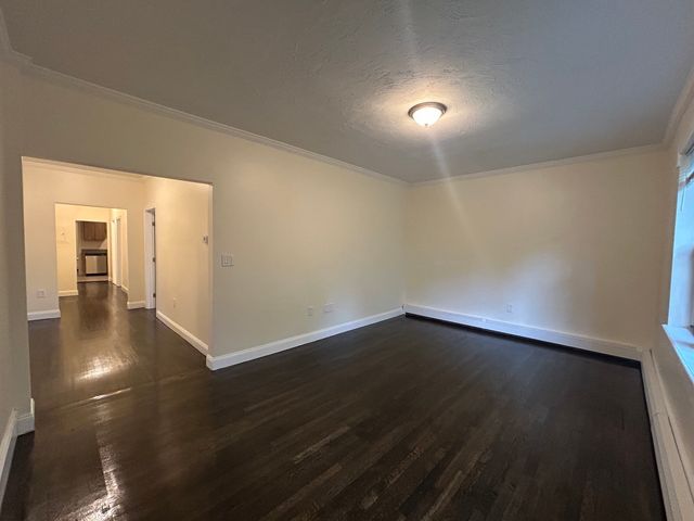 435 Walnut Ave 6, Boston, MA 02130