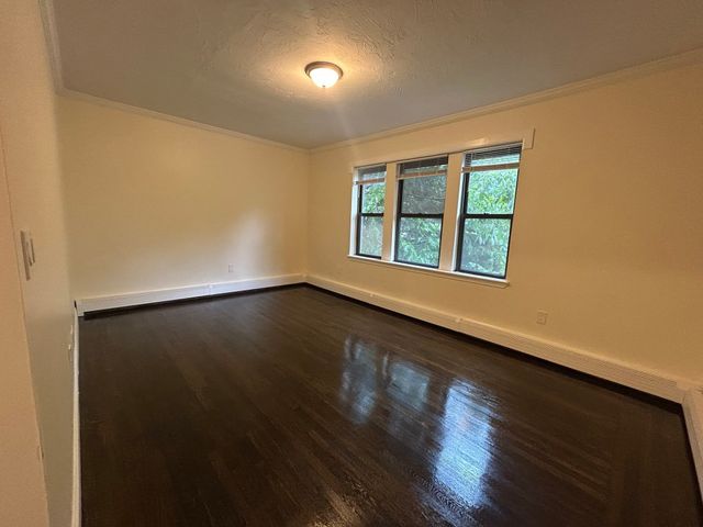 435 Walnut Ave 6, Boston, MA 02130