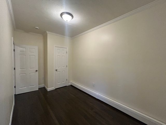 435 Walnut Ave 6, Boston, MA 02130