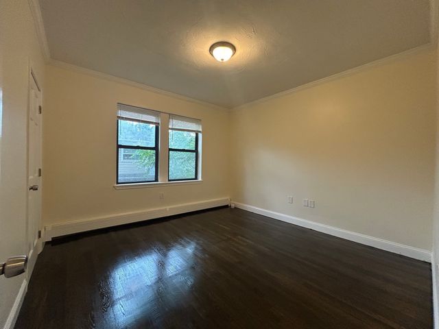 435 Walnut Ave 6, Boston, MA 02130