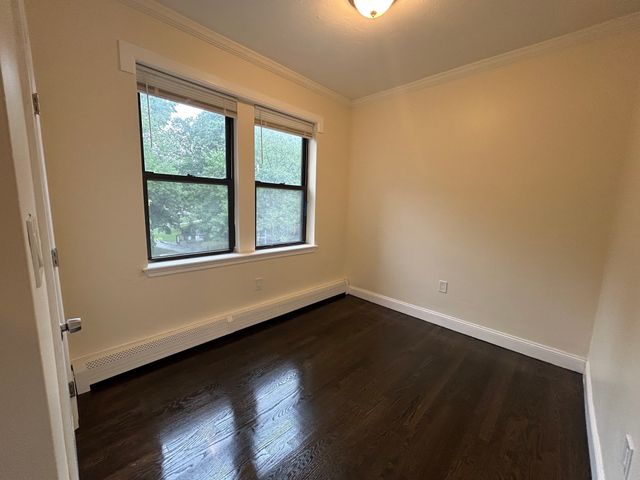 435 Walnut Ave 6, Boston, MA 02130