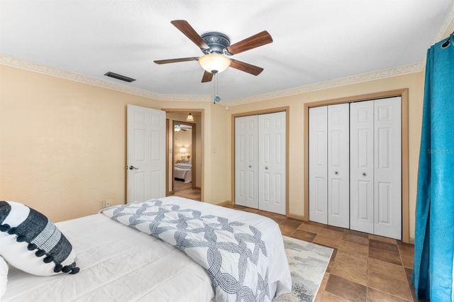 8118 SW 1ST PLACE, Gainesville, FL 32607