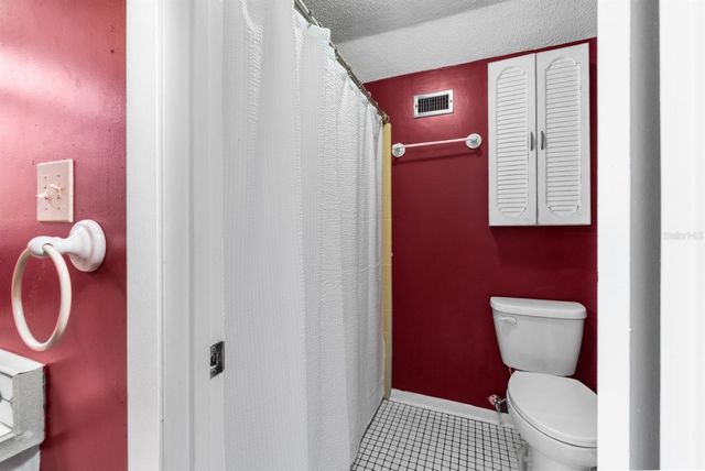 8118 SW 1ST PLACE, Gainesville, FL 32607