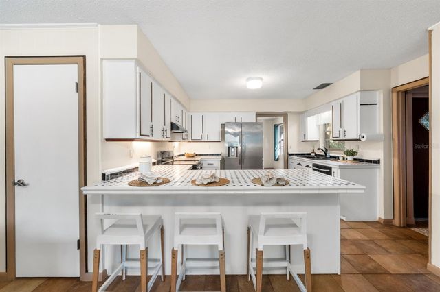 8118 SW 1ST PLACE, Gainesville, FL 32607