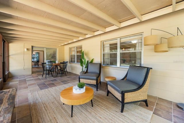 8118 SW 1ST PLACE, Gainesville, FL 32607