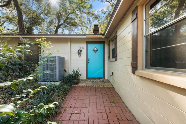 8118 SW 1ST PLACE, Gainesville, FL 32607