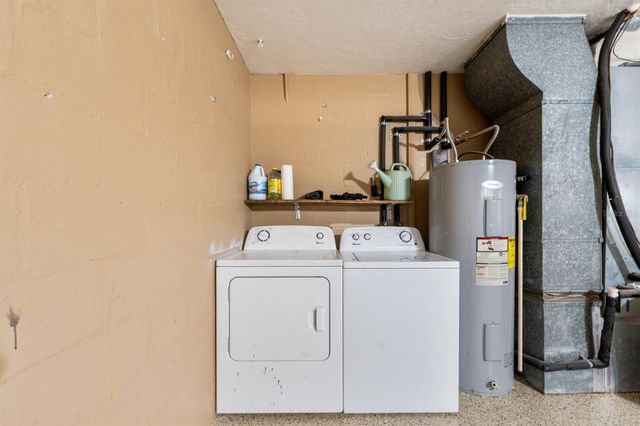 8118 SW 1ST PLACE, Gainesville, FL 32607