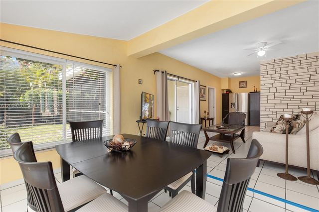 906 NE 5th Street, Hallandale Beach, FL 33009