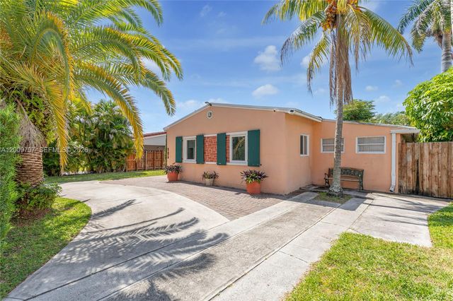 906 NE 5th Street, Hallandale Beach, FL 33009