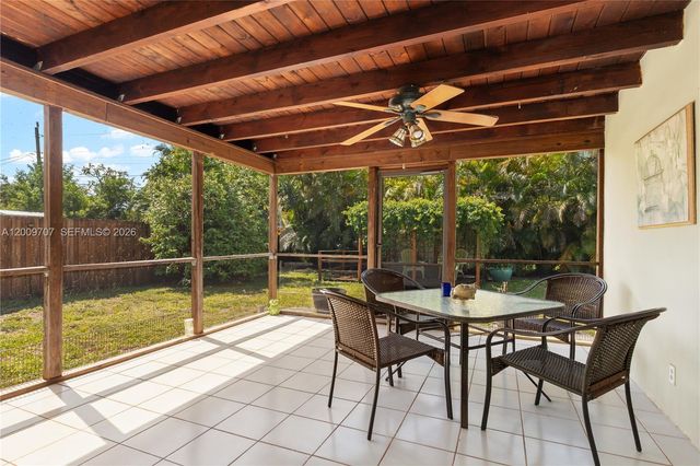 906 NE 5th Street, Hallandale Beach, FL 33009