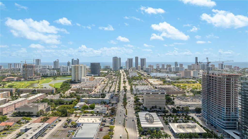 906 NE 5th Street, Hallandale Beach, FL 33009