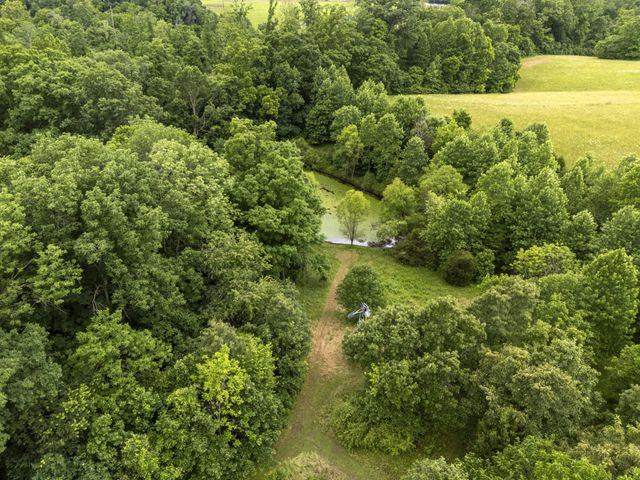 1100 Mill Rd, Dickson, TN 37055